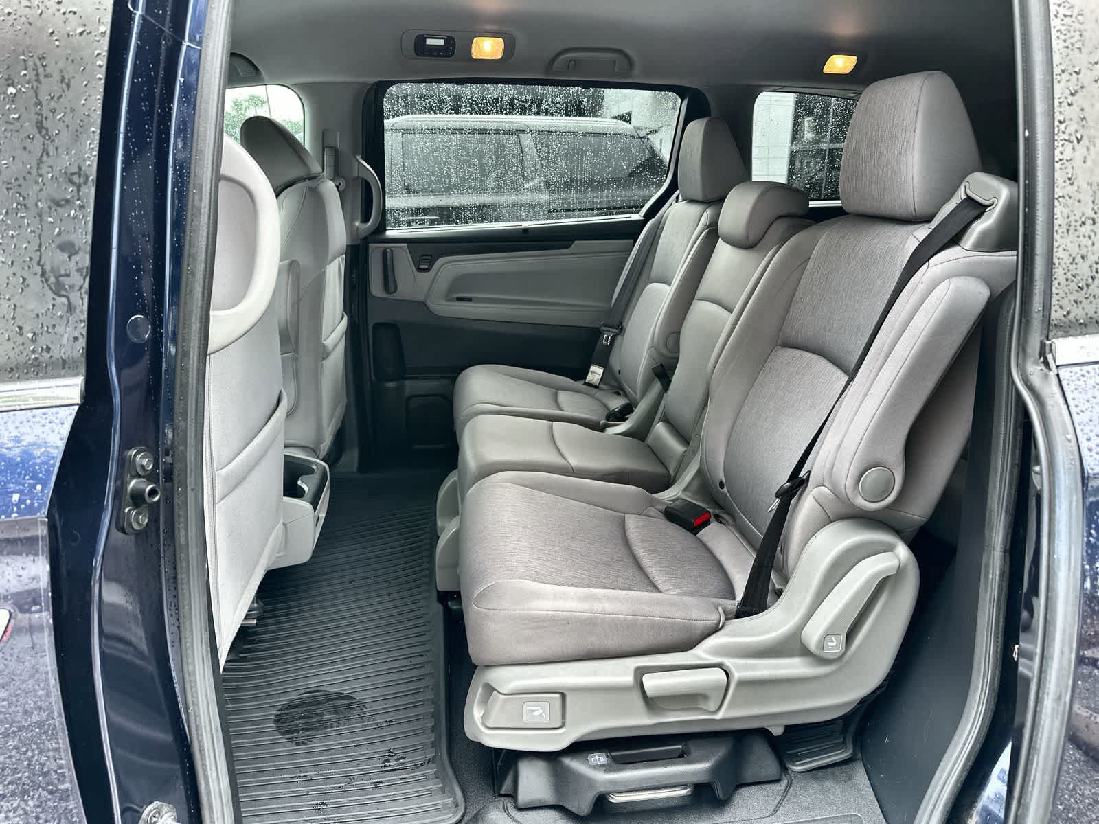 Used 2018 Honda Odyssey EX image 4