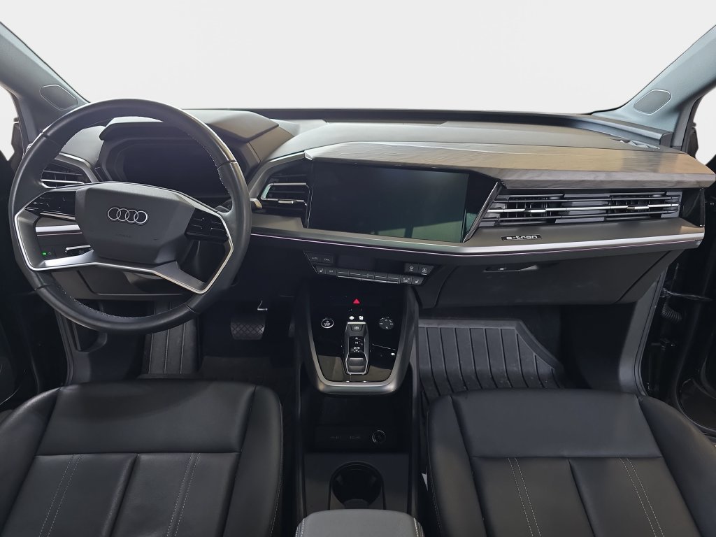 Certified 2024 Audi Q4 e-tron Premium Plus AWD/4WD image 9