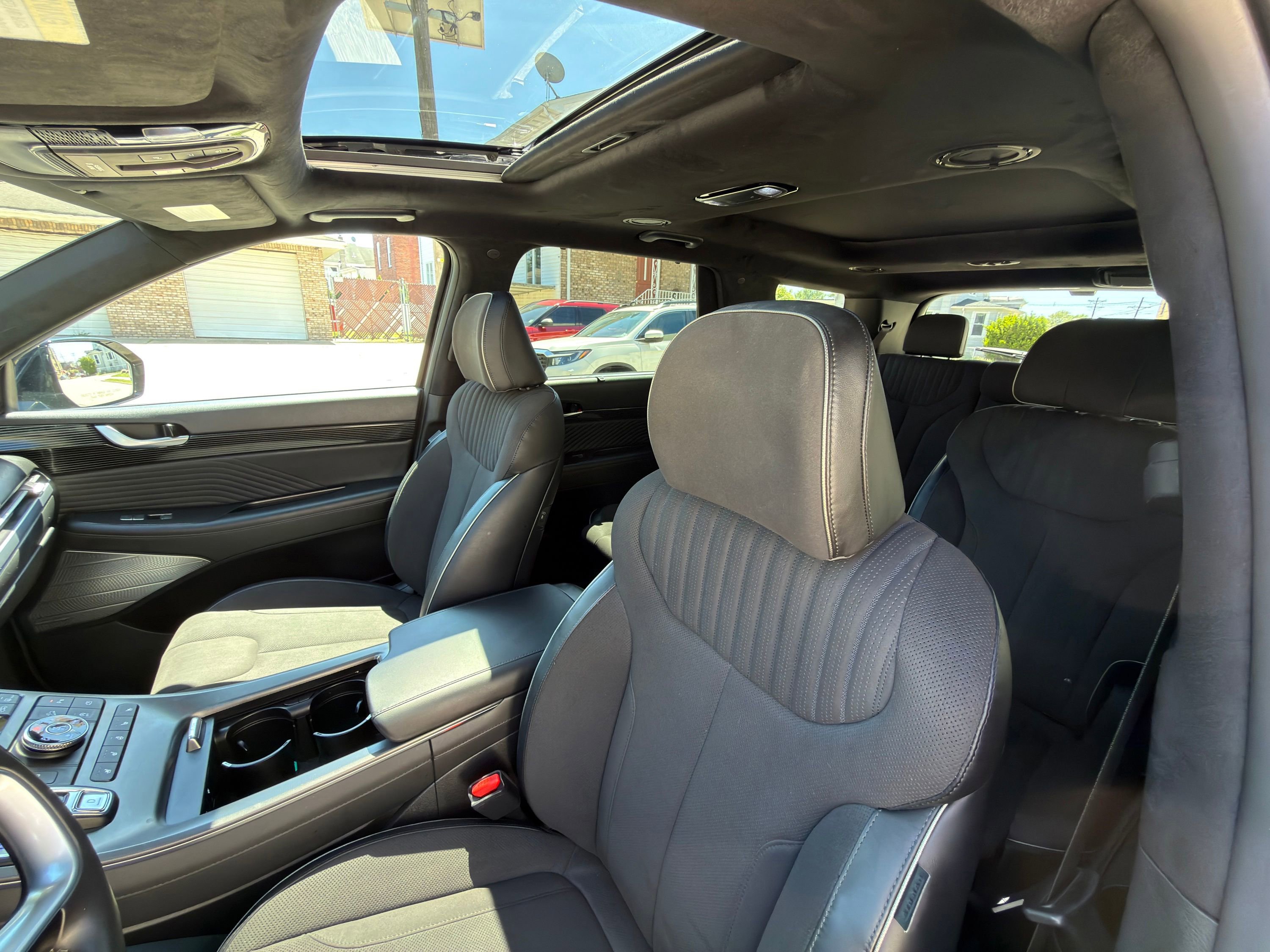 Used 2025 Hyundai Palisade Calligraphy AWD/4WD image 19