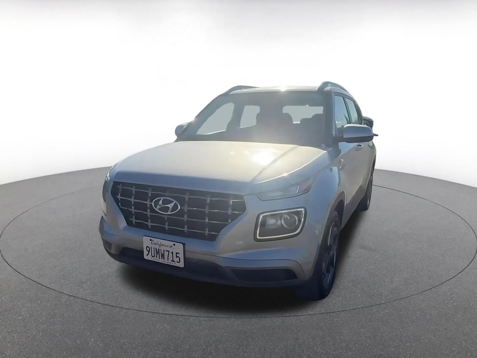 Used 2025 Hyundai Venue SEL image 7