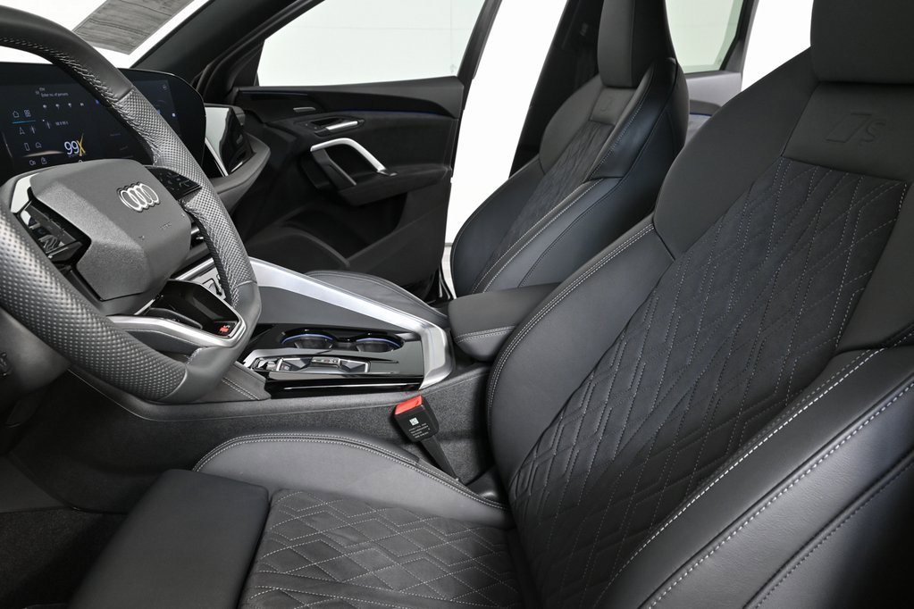 Used 2025 Audi SQ5 Premium Plus image 5