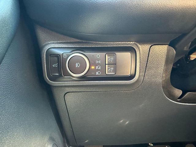 Used 2025 Ford Explorer ST-Line w/ ST-Line Street Pack image 16