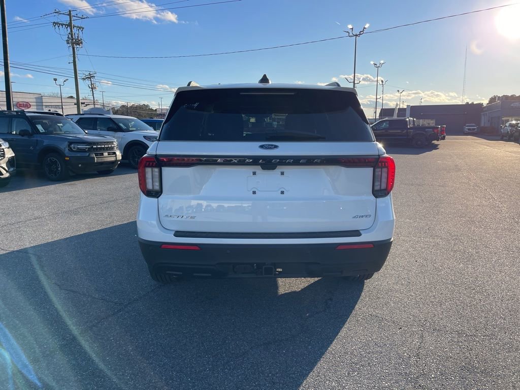 New 2026 Ford Explorer Active image 5