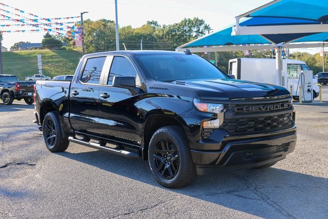 New 2026 Chevrolet Silverado 1500 Custom w/ Turbomax Blackout Package