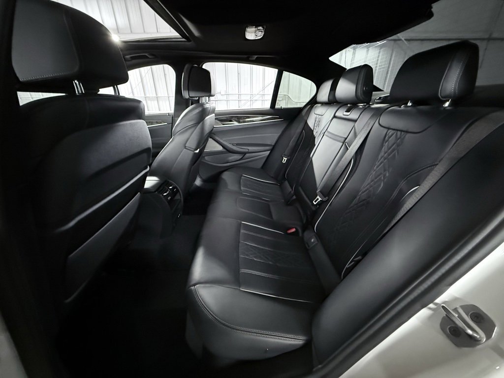 Used 2021 BMW M550i xDrive w/ Premium Package image 23