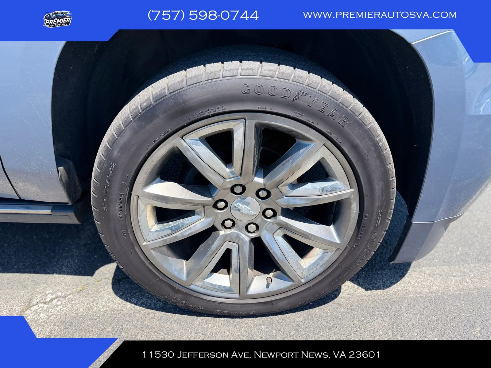 Used 2015 Chevrolet Suburban LTZ AWD/4WD image 10