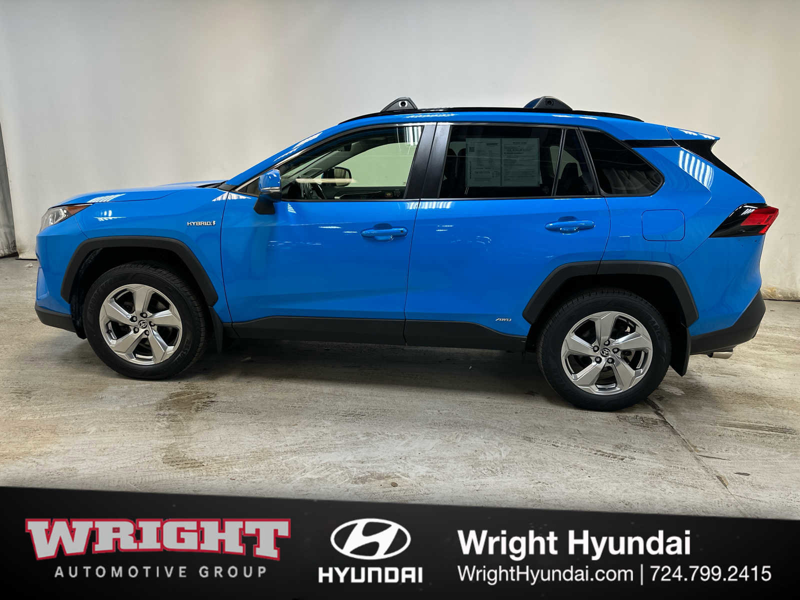 Used 2021 Toyota RAV4 XLE Premium image 7