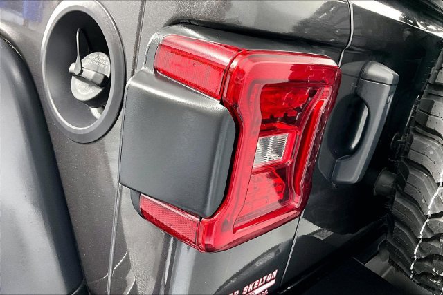 Used 2024 Jeep Wrangler Unlimited Sport AWD/4WD image 30