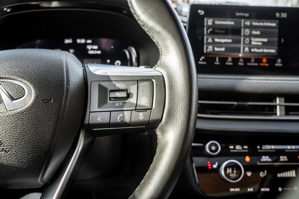 Used 2023 INFINITI QX60 Luxe image 29