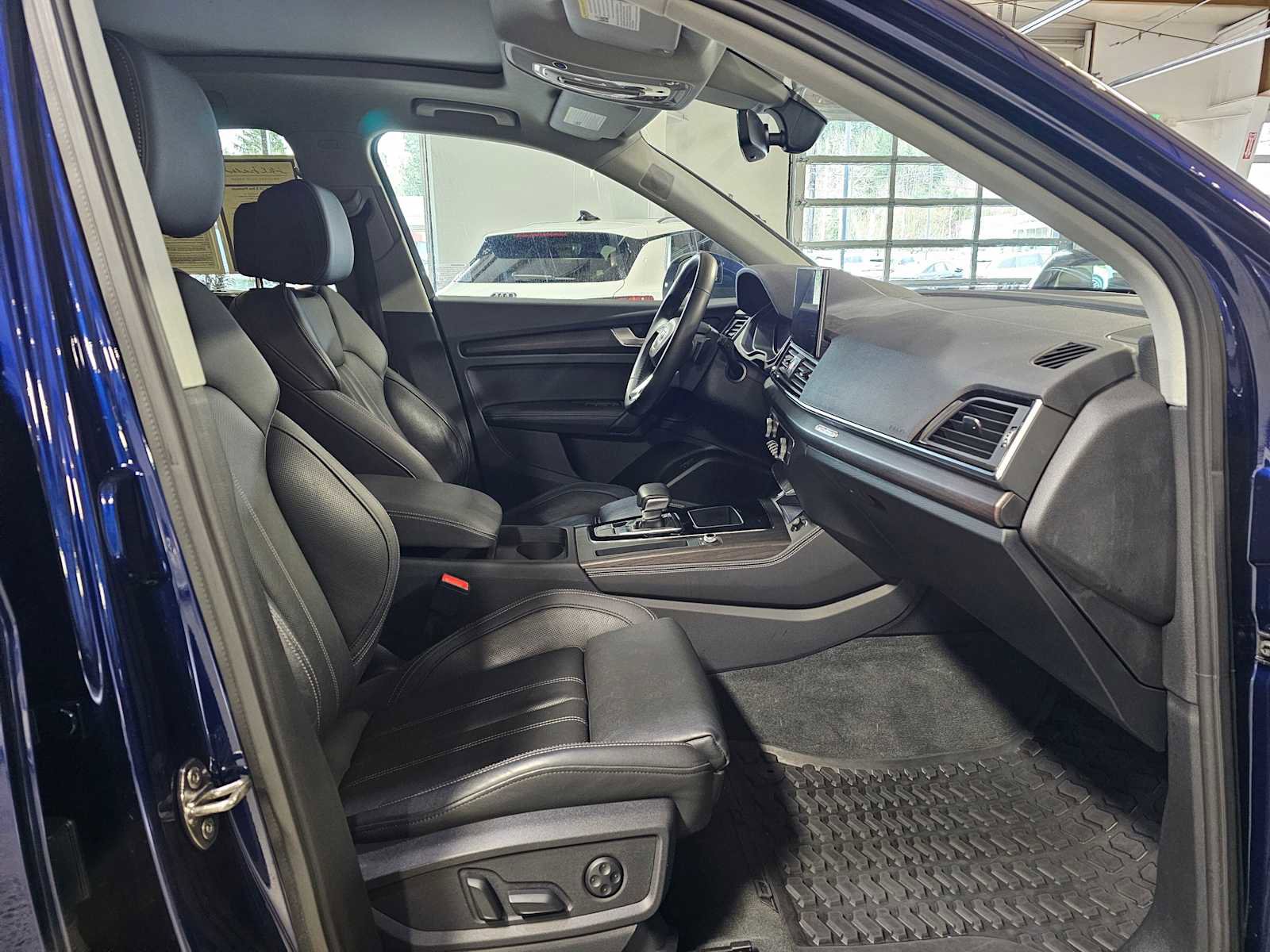 Used 2023 Audi Q5 2.0T Premium Plus w/ Premium Plus Package image 10
