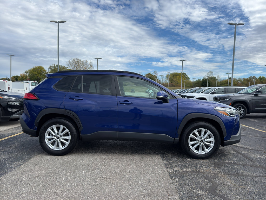 Used 2022 Toyota Corolla Cross LE image 4