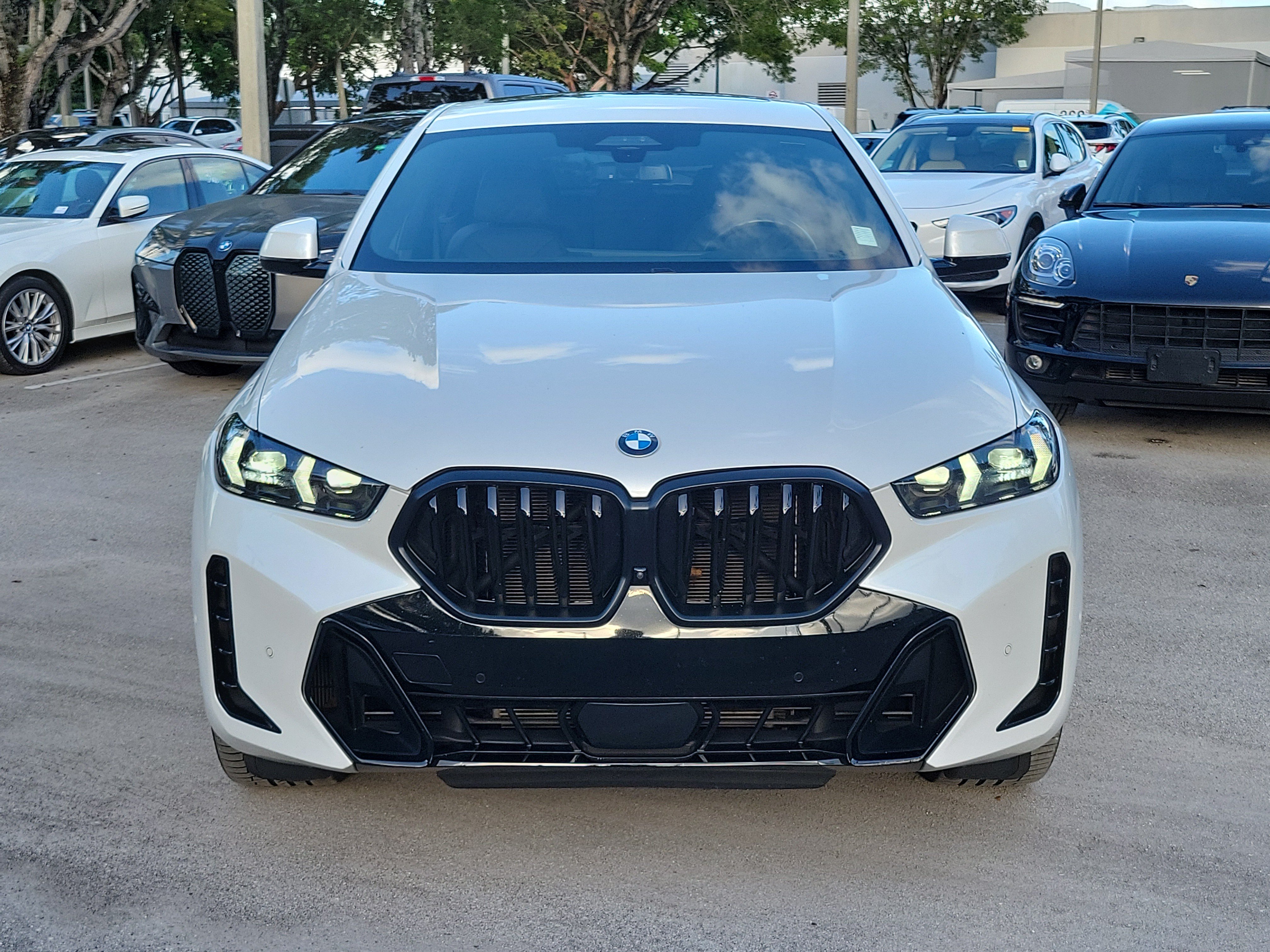 Used 2024 BMW X6 xDrive40i w/ Executive Package AWD/4WD image 7