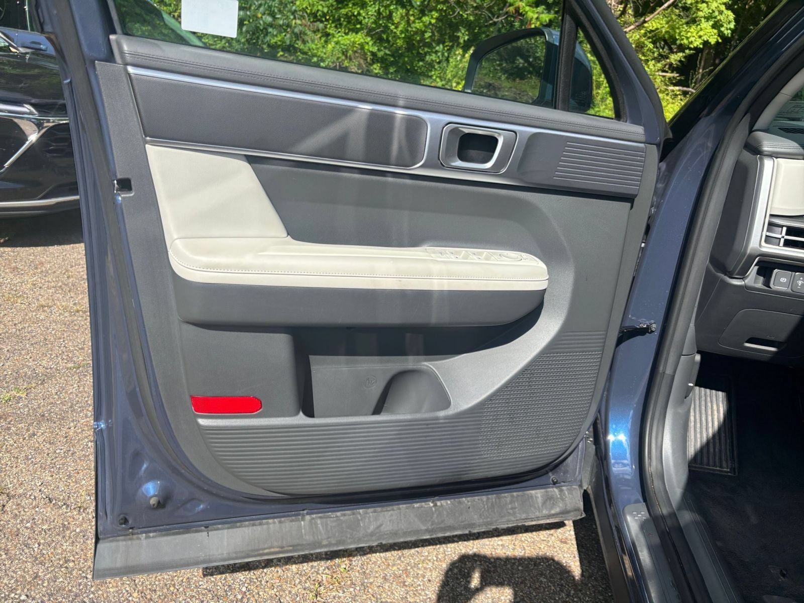 Used 2025 Hyundai Santa Fe SEL AWD/4WD image 15