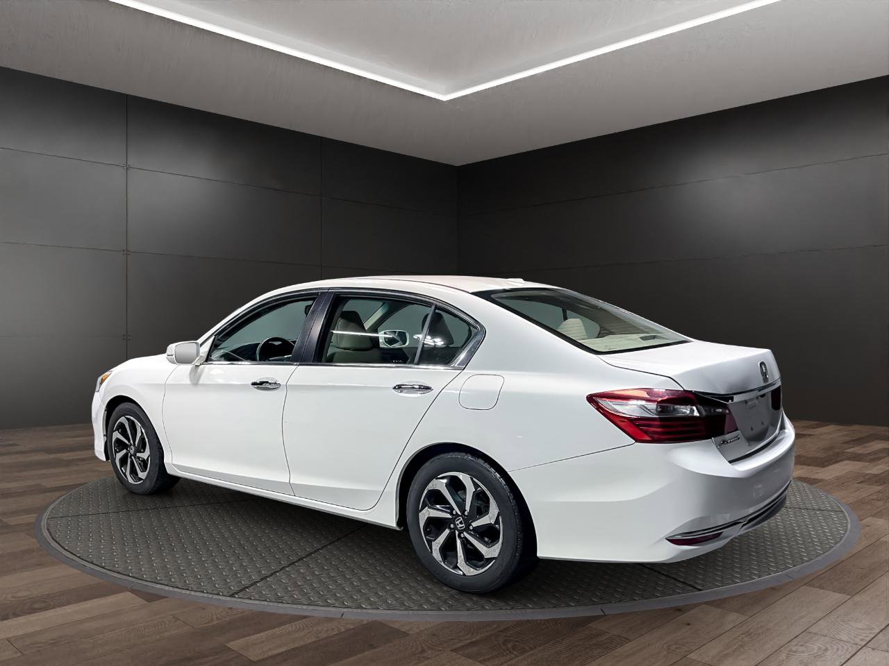 Used 2016 Honda Accord EX-L image 6