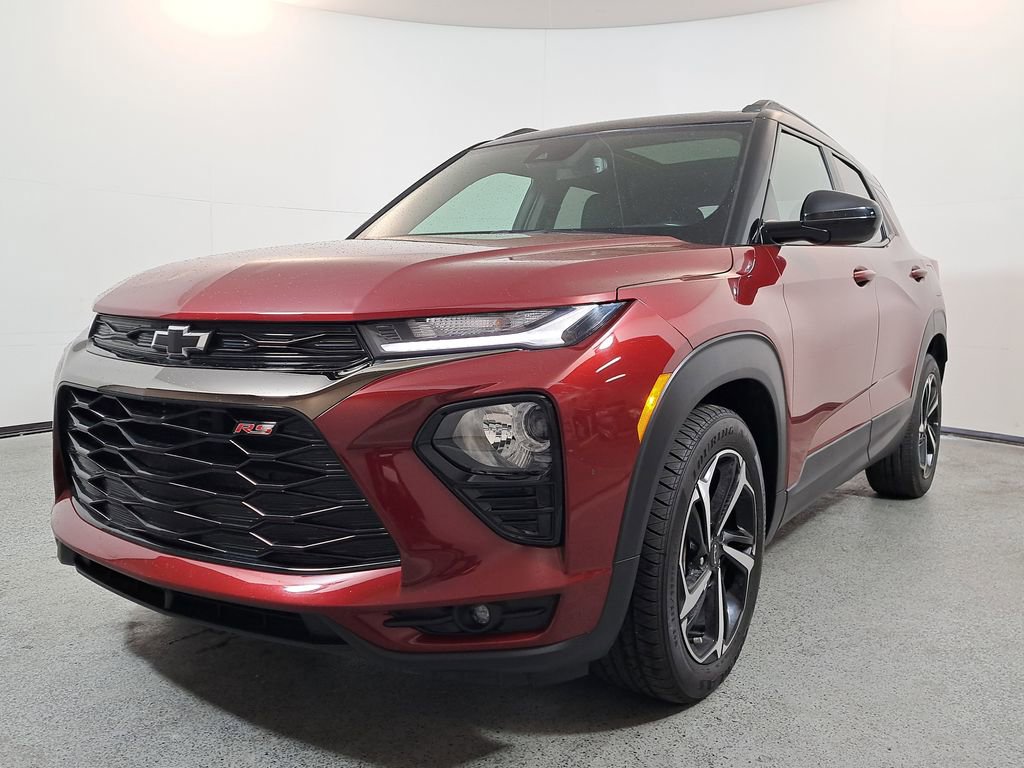 Used 2023 Chevrolet TrailBlazer RS w/ Sun and Liftgate Package image 3