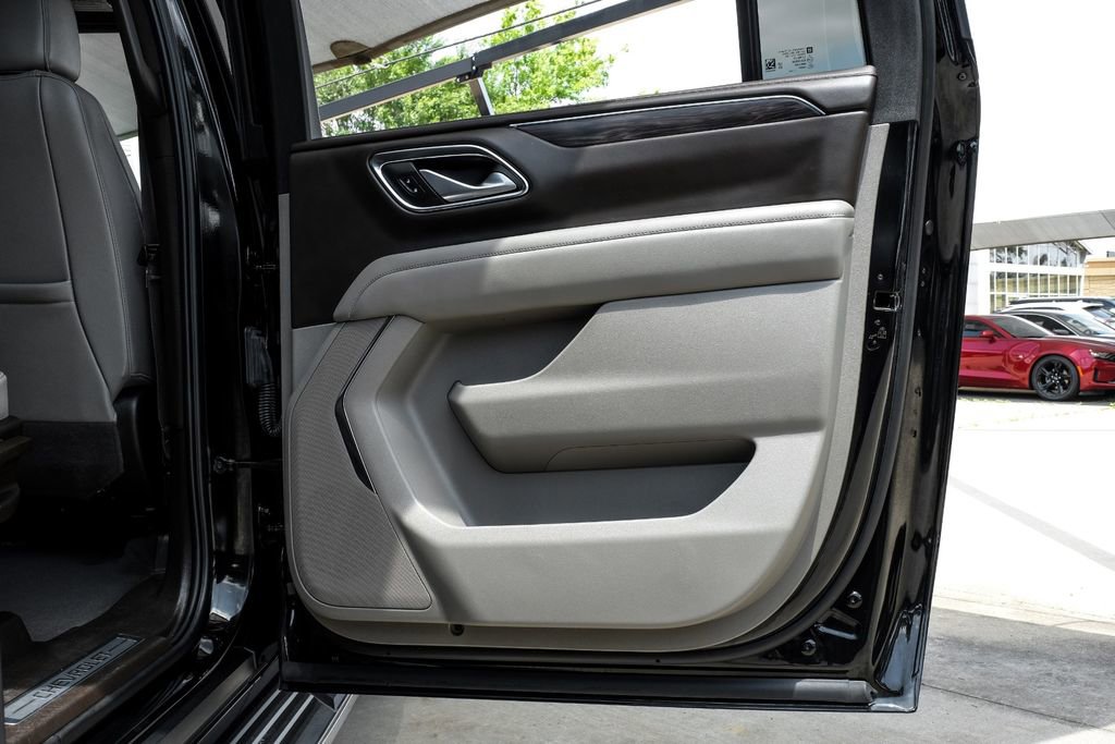 Used 2023 Chevrolet Suburban LT RWD image 50