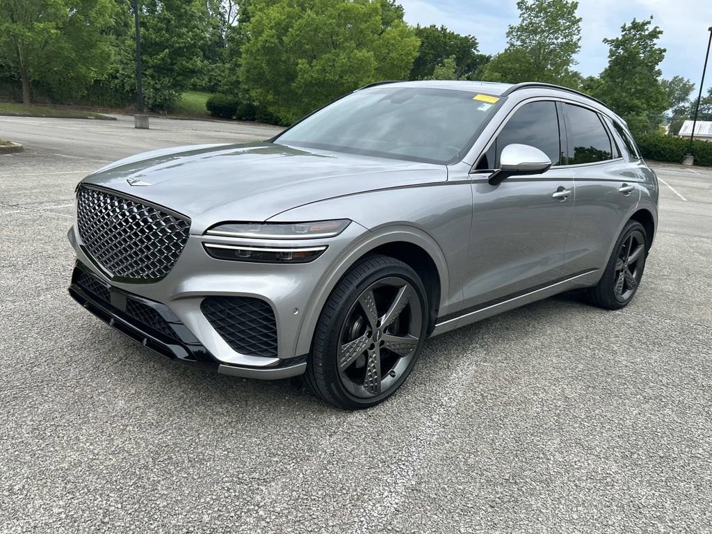 Used 2022 Genesis GV70 3.5T Sport w/ Sport Prestige Package AWD/4WD image 3