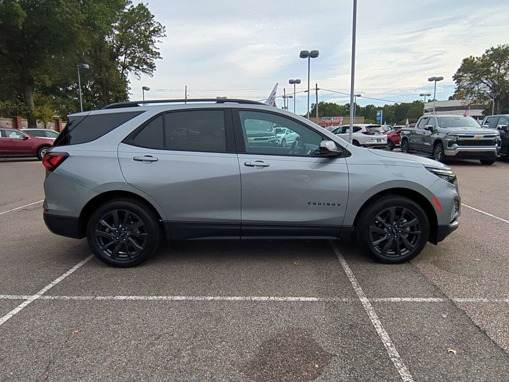 Used 2024 Chevrolet Equinox RS image 9