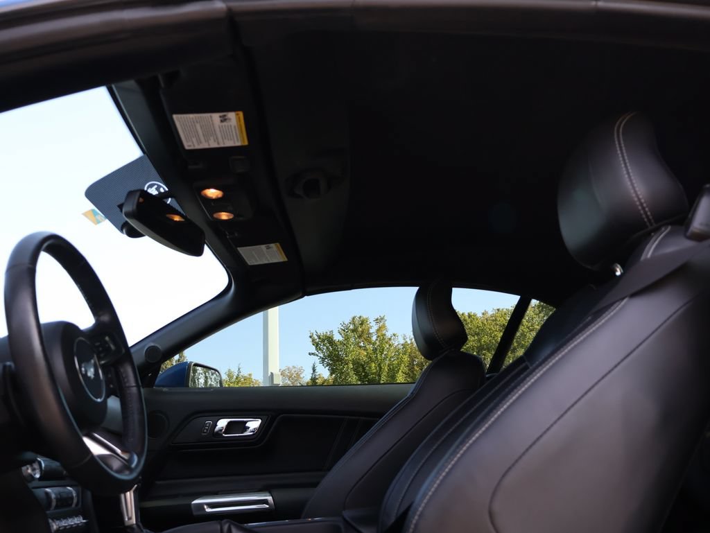 Used 2017 Ford Mustang GT Premium w/ Equipment Group 401A RWD image 40