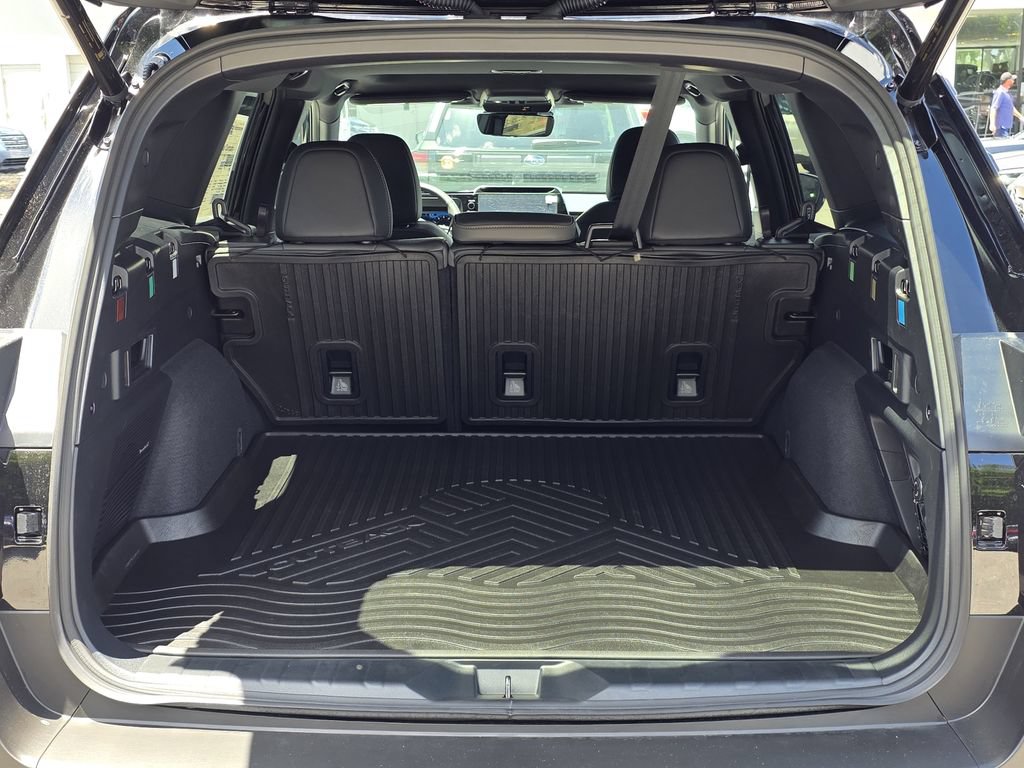New 2026 Subaru Outback Limited AWD/4WD image 10