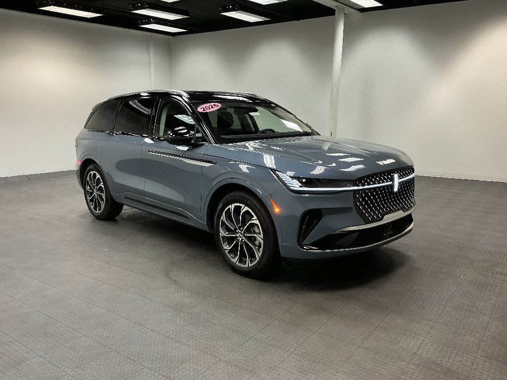 Used 2026 Lincoln Nautilus Reserve AWD/4WD image 9