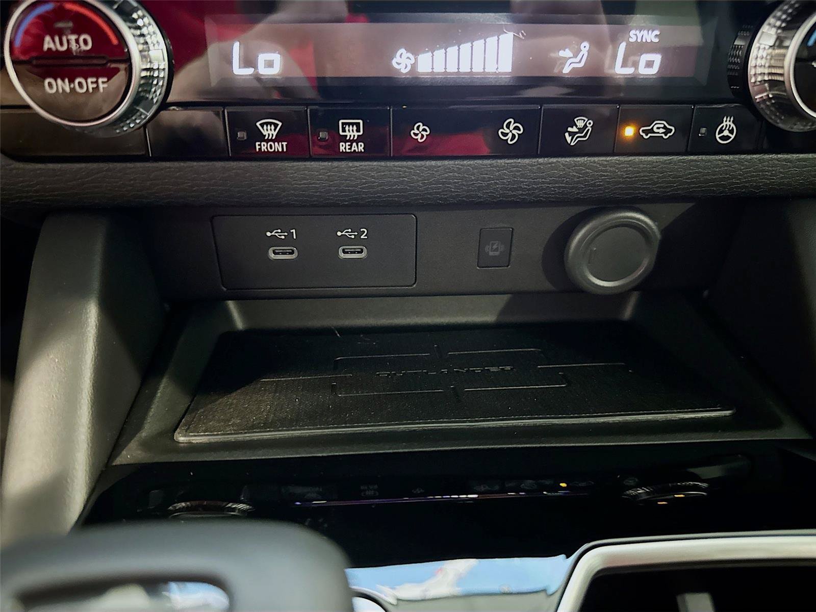 New 2026 Mitsubishi Outlander SE FWD image 17