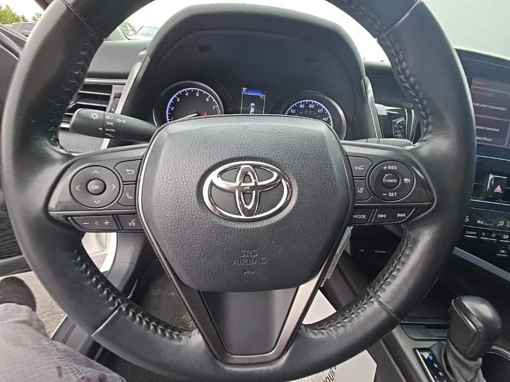 Used 2022 Toyota Camry SE FWD image 16