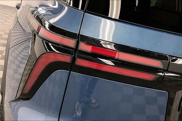 Used 2025 Chevrolet Traverse Z71 w/ Enhanced Driving Package image 37