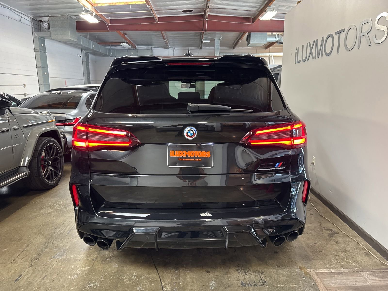 Used 2022 BMW X5 M w/ Competition Package 2 AWD/4WD image 9