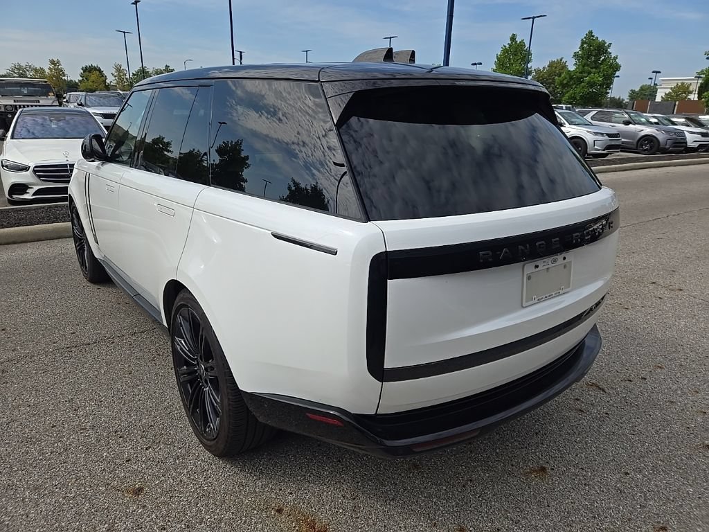 Used 2024 Land Rover Range Rover Autobiography AWD/4WD image 7