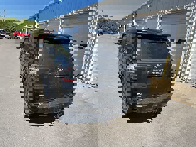 Used 2015 Toyota 4Runner SR5 image 18