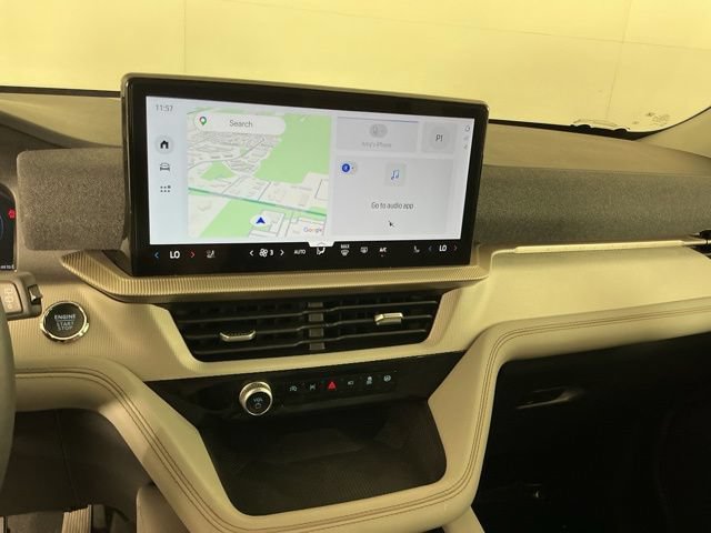 Used 2026 Ford Explorer Active w/ Active Comfort Package AWD/4WD image 19