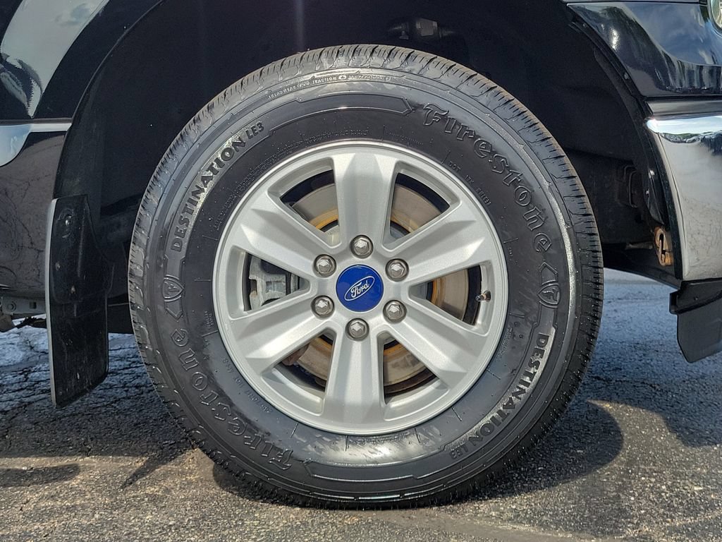 Used 2016 Ford F150 XLT w/ Trailer Tow Package RWD image 9