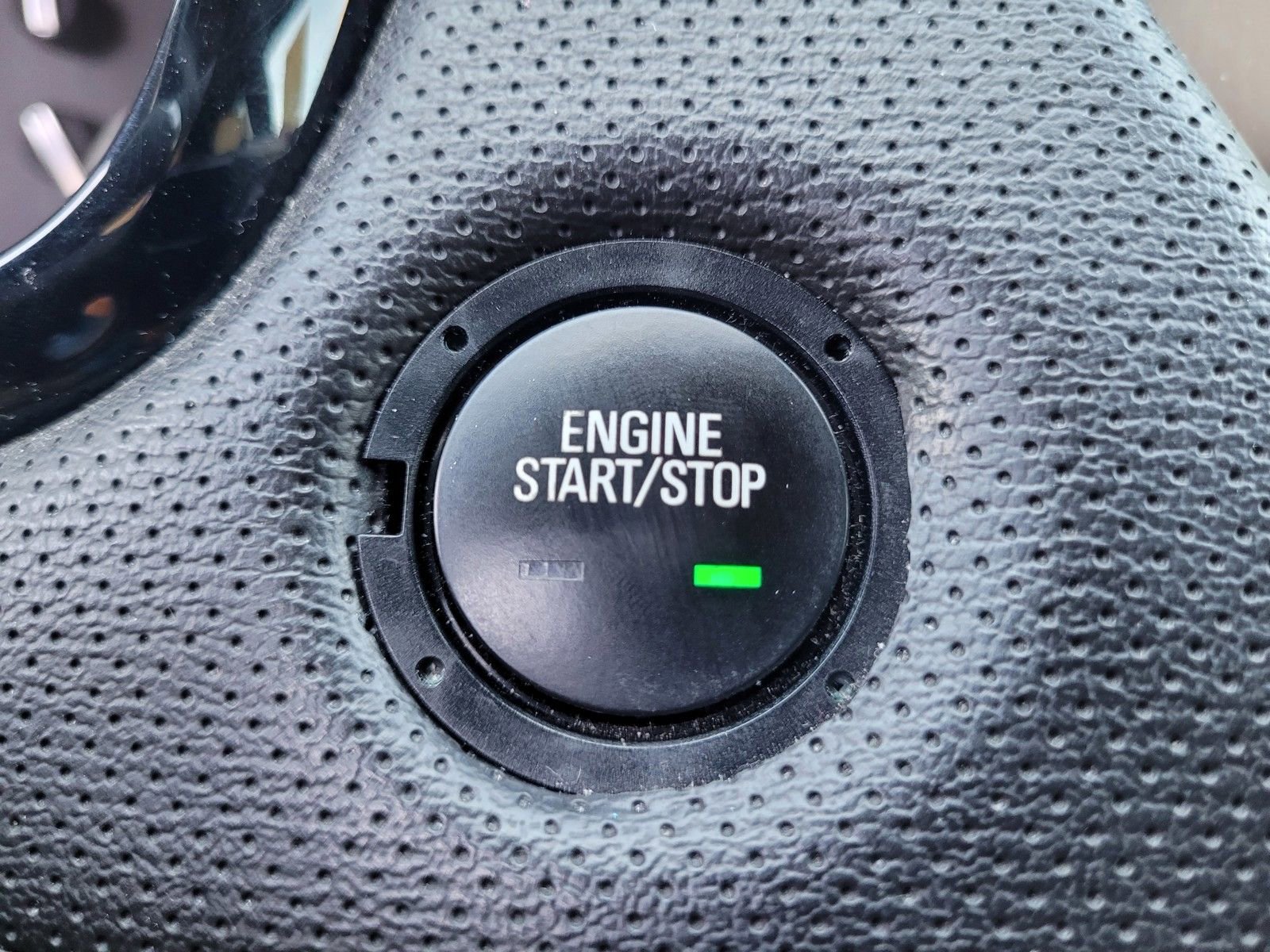 Used 2017 Cadillac XT5 Premium Luxury image 32