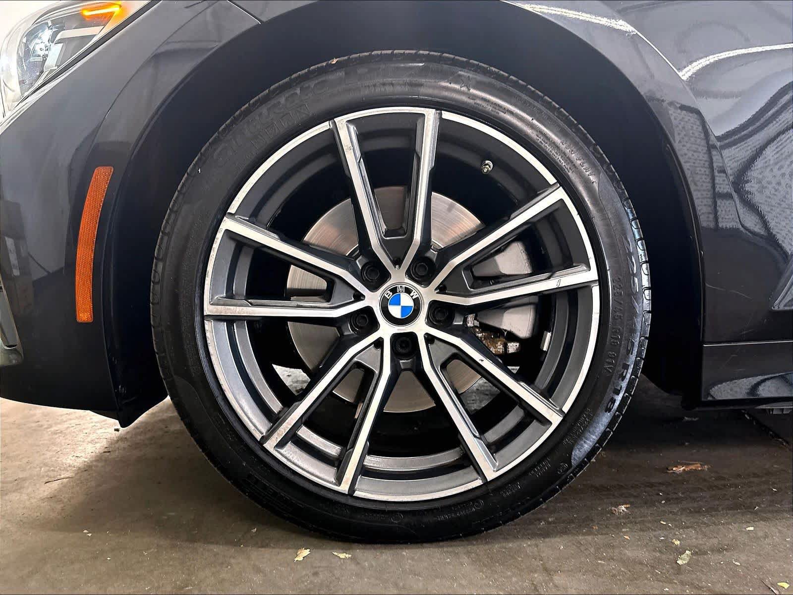Used 2019 BMW 330i Sedan w/ Convenience Package RWD image 37