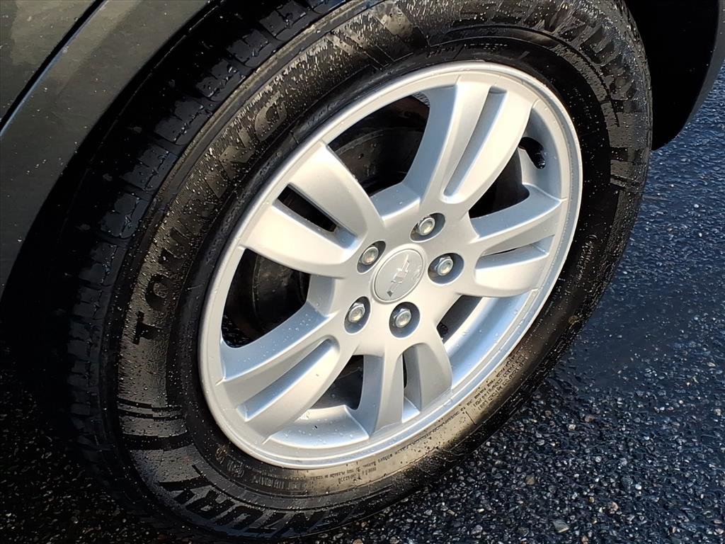 Used 2014 Chevrolet Sonic LT image 11