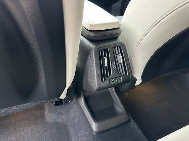 Certified 2025 BMW X2 xDrive28i image 22