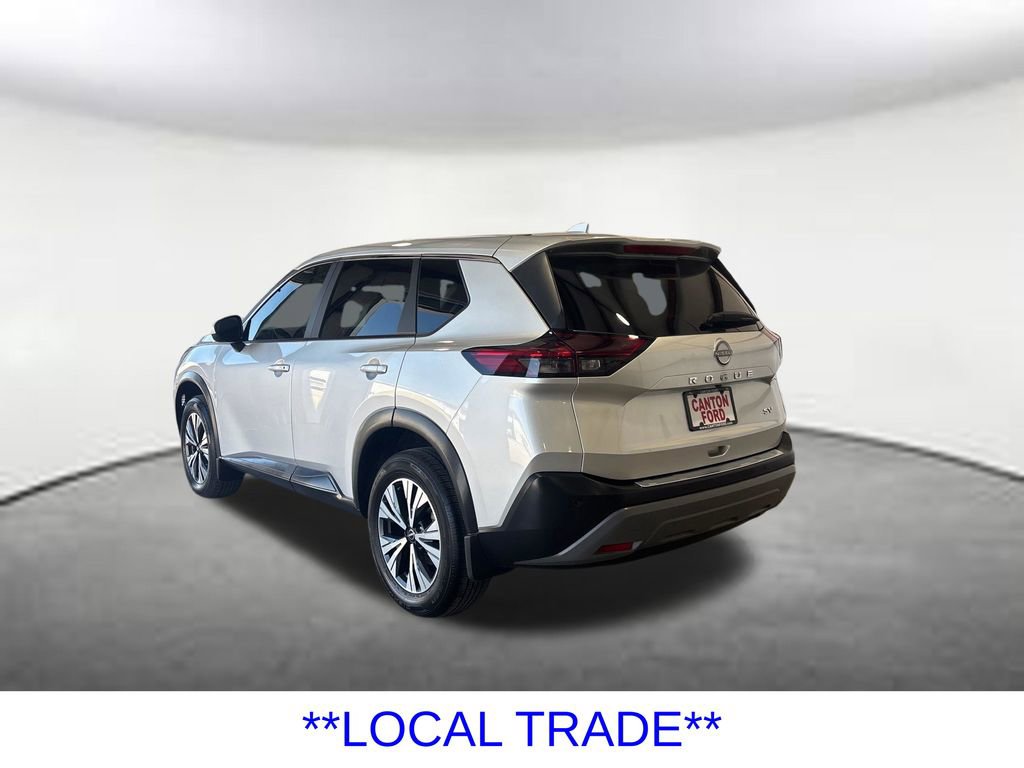 Used 2023 Nissan Rogue SV FWD image 3