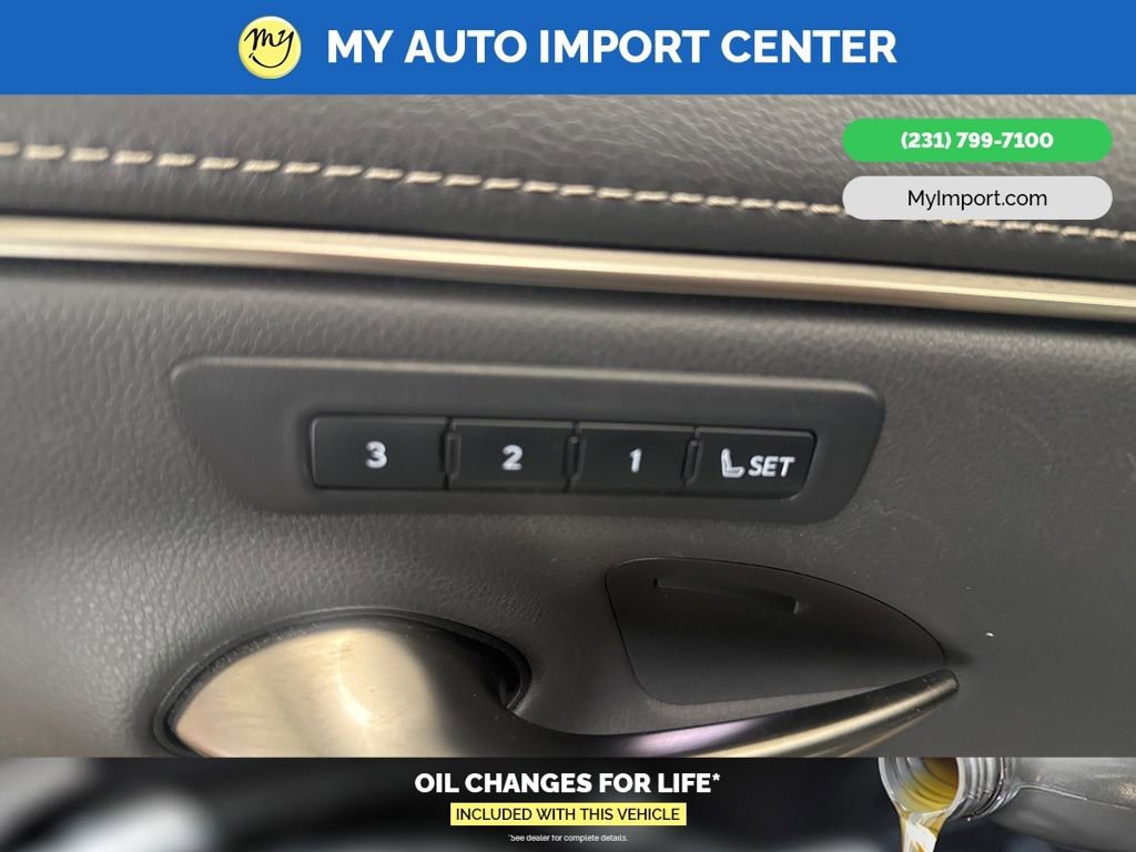 Used 2019 Lexus ES 350 350 Luxury w/ Accessory Package 2 image 11