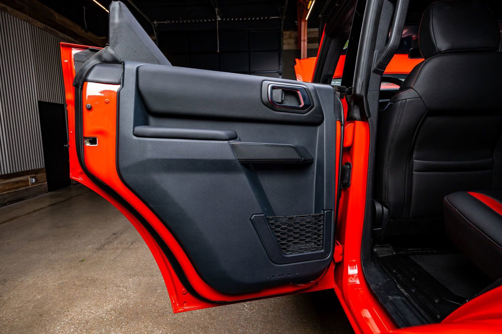 Used 2023 Ford Bronco Heritage Edition image 36