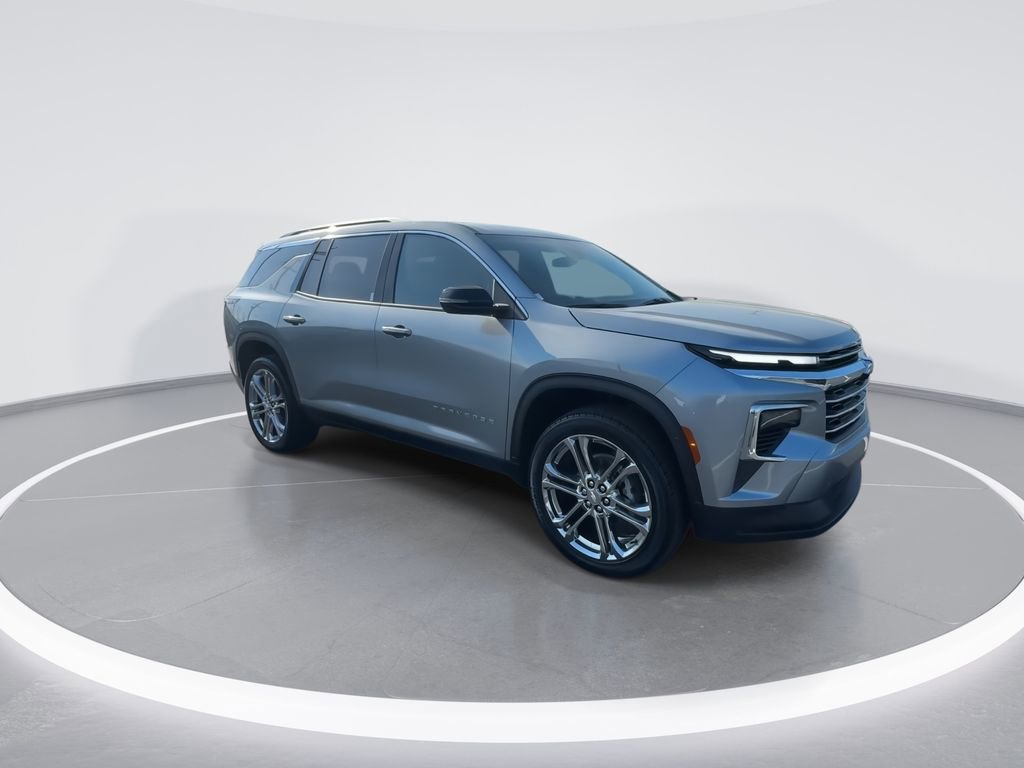 New 2026 Chevrolet Traverse LT FWD image 2