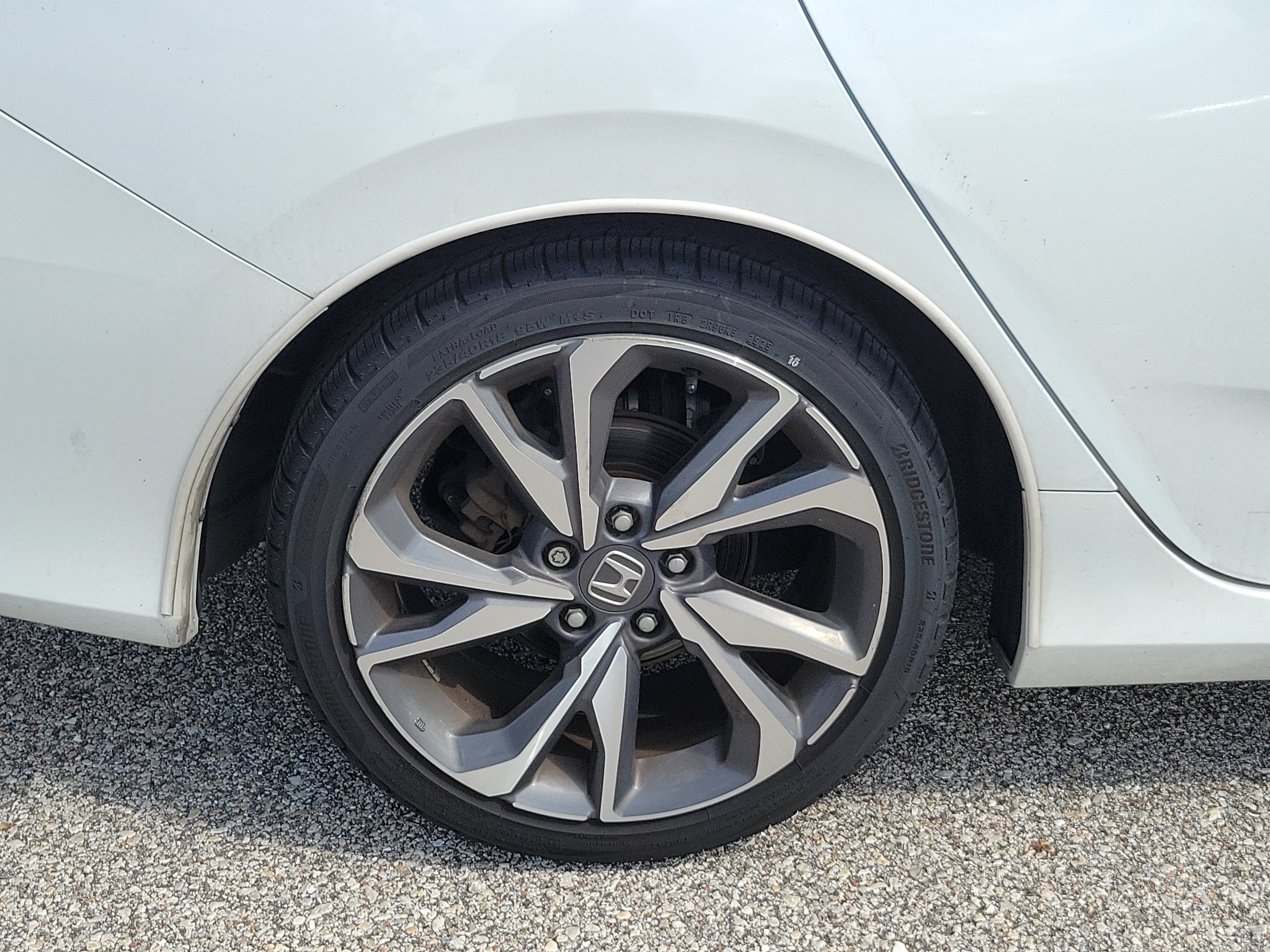 Used 2019 Honda Civic Touring image 9