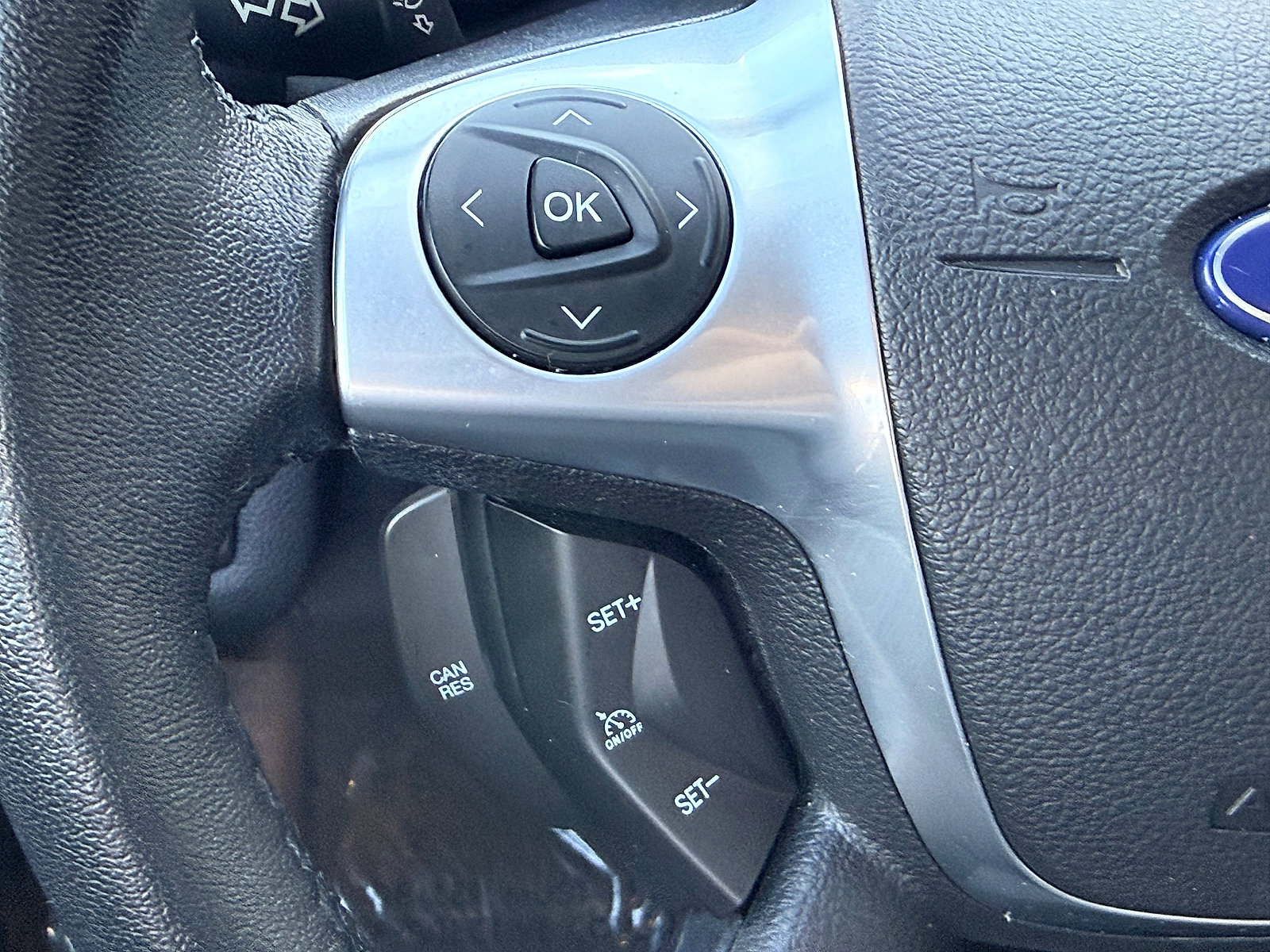 Used 2017 Ford C-MAX Energi SE w/ Equipment Group 401A image 18