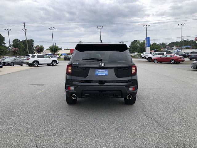 Certified 2025 Honda Passport Black Edition image 7