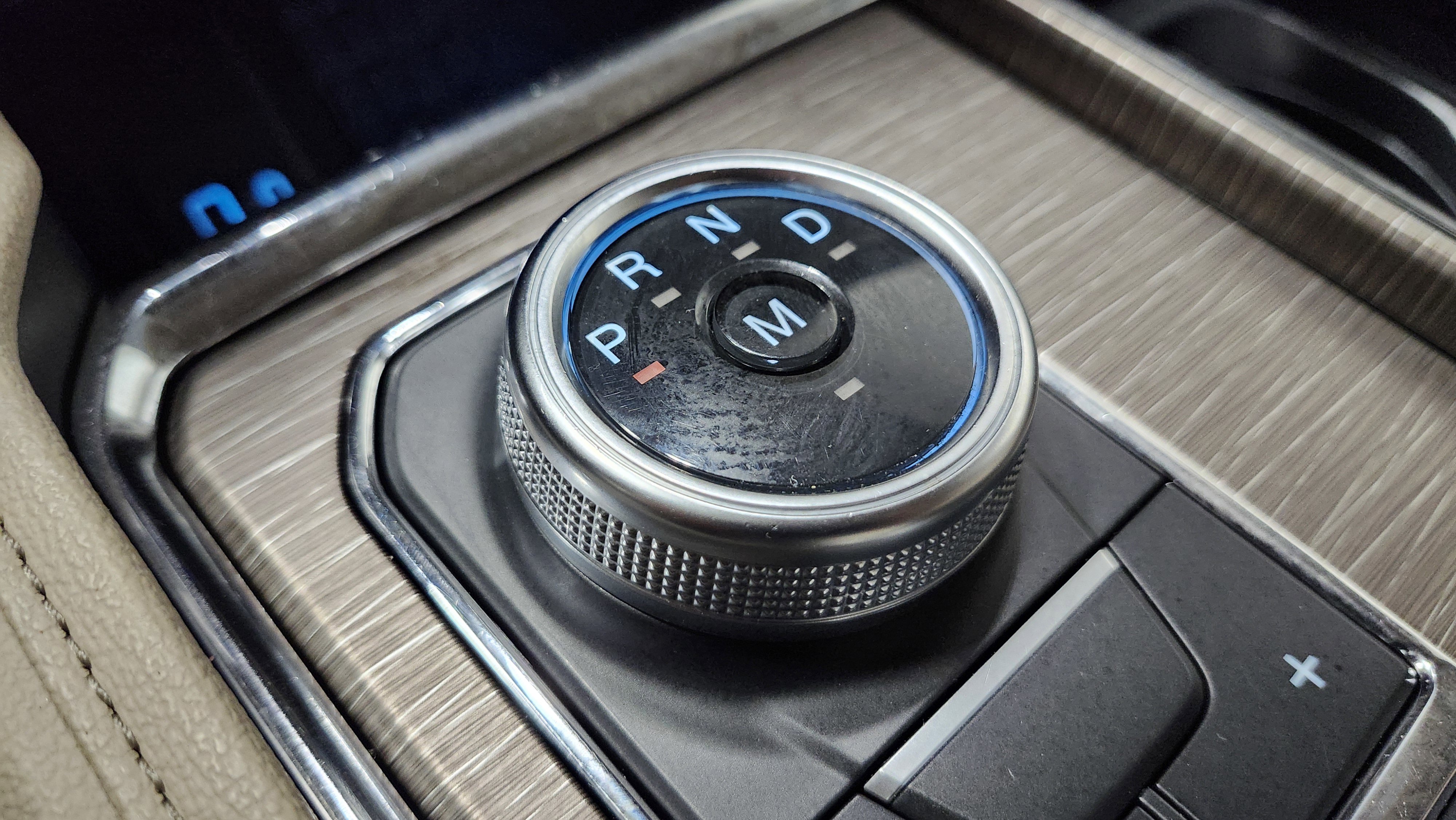 Used 2024 Ford Expedition Limited image 35