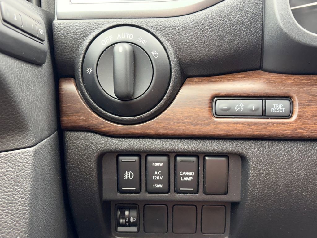 Used 2019 Nissan Titan Platinum Reserve w/ Platinum Utility Package image 19