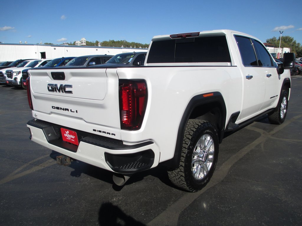 Used 2022 GMC Sierra 2500 Denali image 4