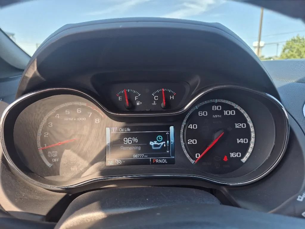 Used 2017 Chevrolet Cruze Premier FWD image 33