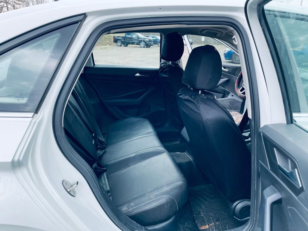 Used 2019 Volkswagen Jetta SE image 24