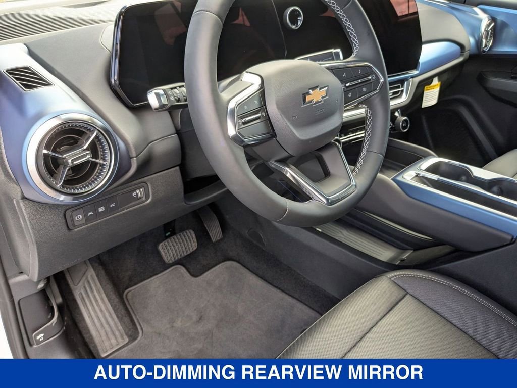 New 2025 Chevrolet Equinox EV LT AWD/4WD image 15